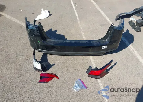 2024 Nissan Versa 1.6 S z USA, uszkodzony, nr VIN 3N1CN8DV8RL872920